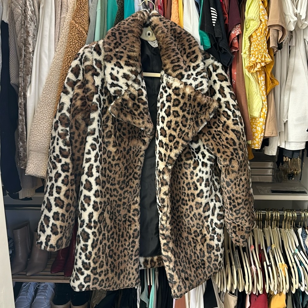 Violet Romance Faux Fur Coat in Leopard Print